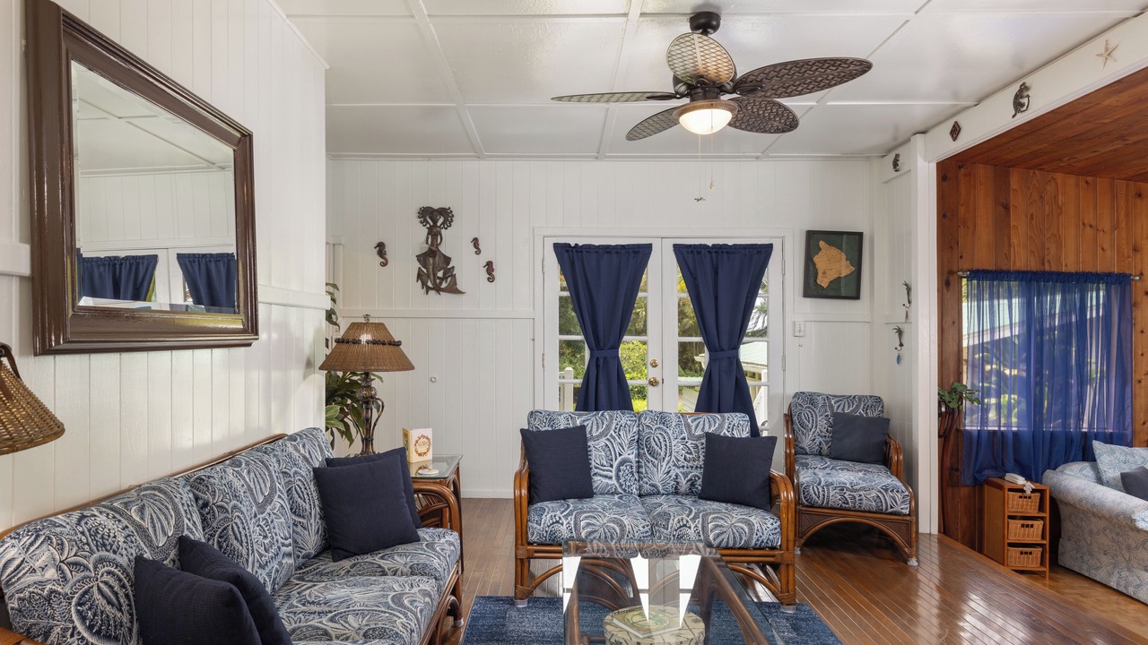 Photo of Livingroom in Hawi