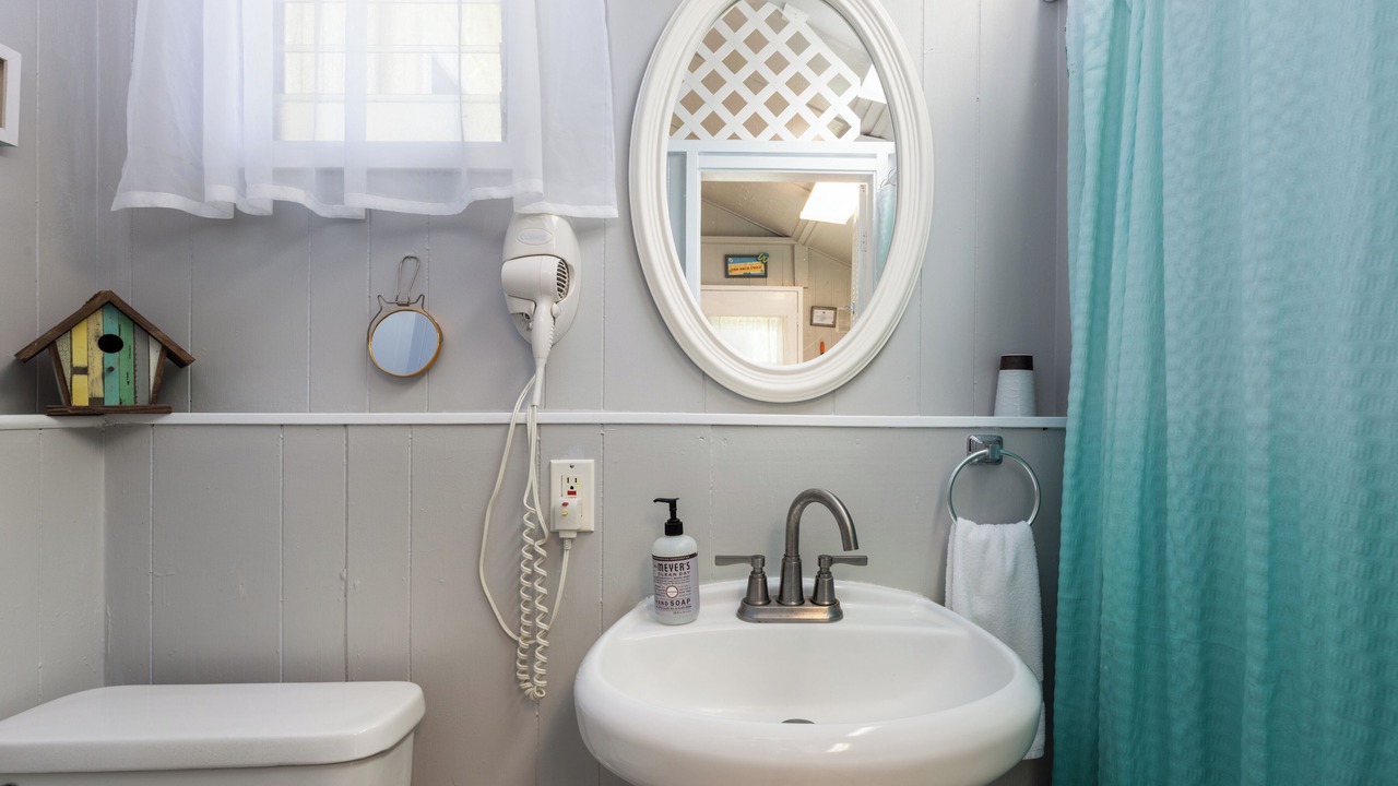 Photo of Bathroom in Hawi