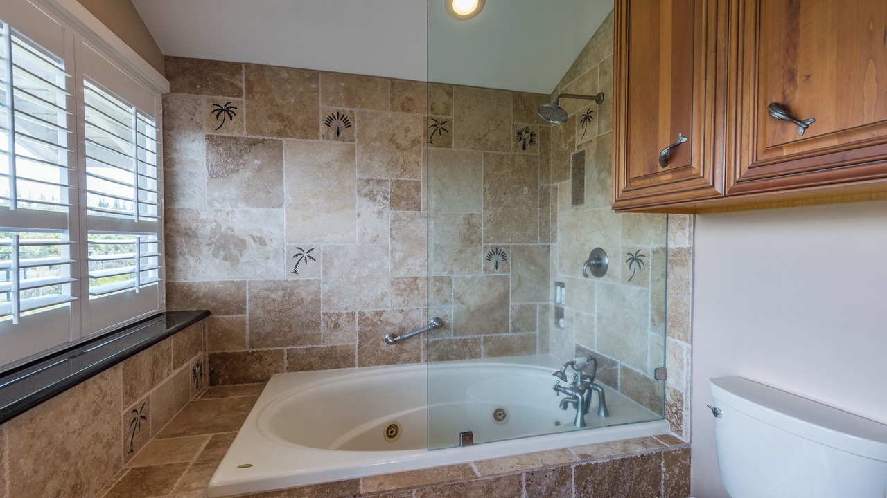 Photo of Bathroom in Napili