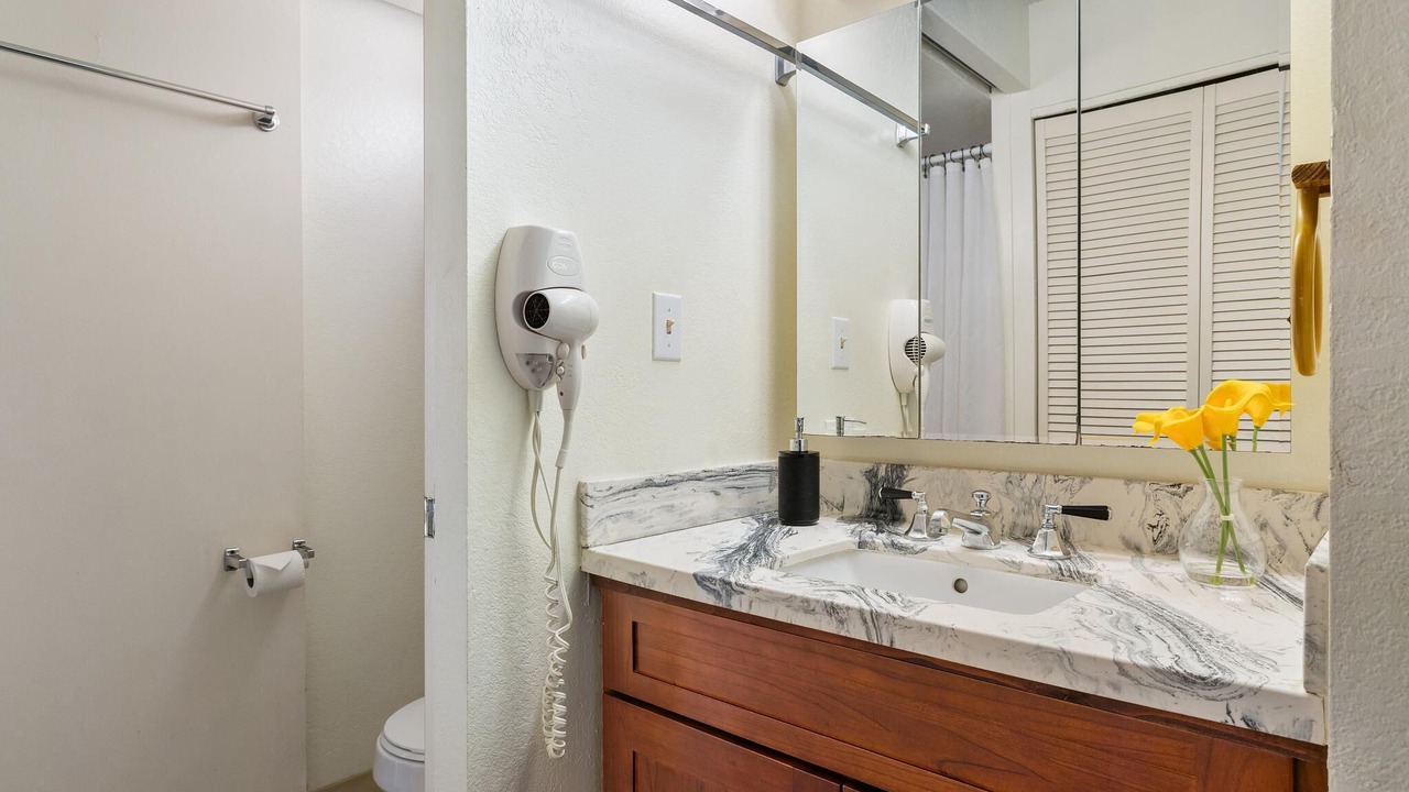 Photo of Bathroom in Waikiki