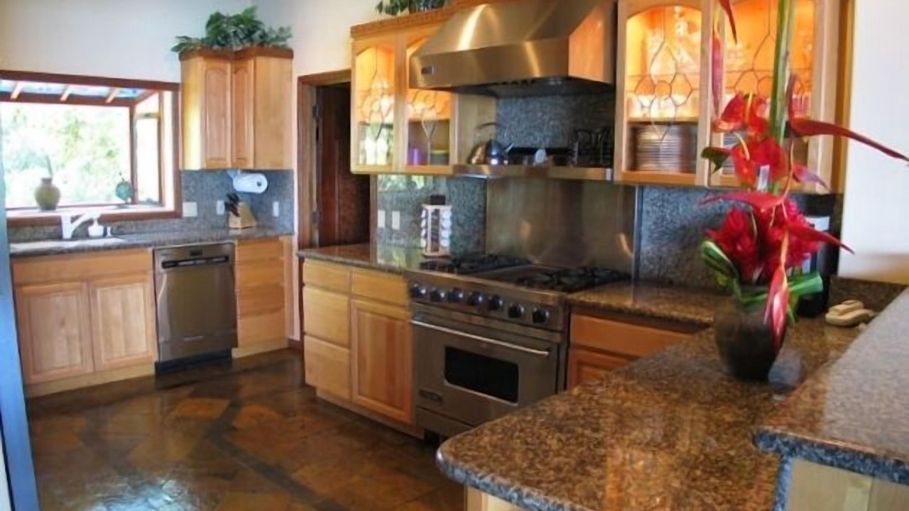 Photo of Kitchen in Kahana