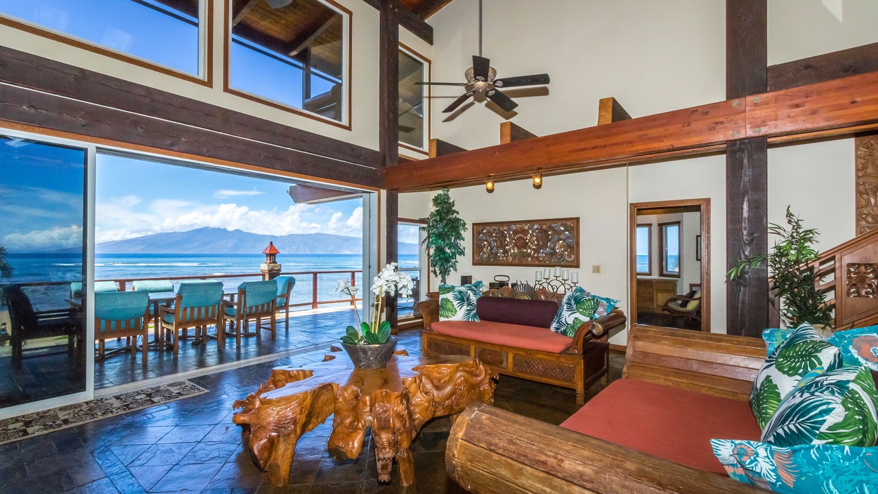 Photo of Livingroom in Kahana