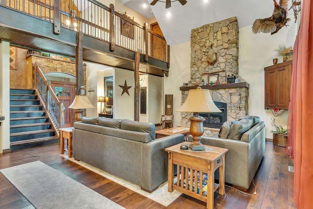 Photo of Livingroom in Blue Eye