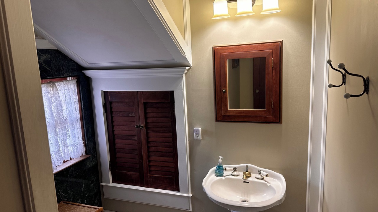 Photo of Bathroom in Kalama Tract