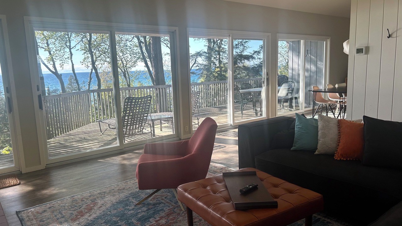 Photo of Livingroom in Harbor Springs