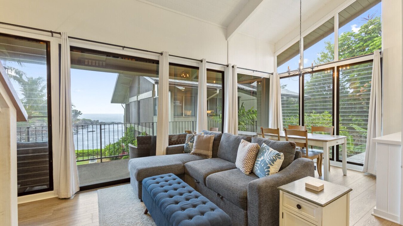 Photo of Livingroom in Napili