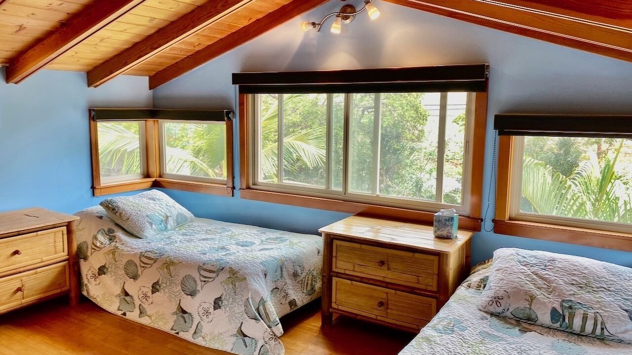 Photo of Bedroom in Historic Lahaina Front Street