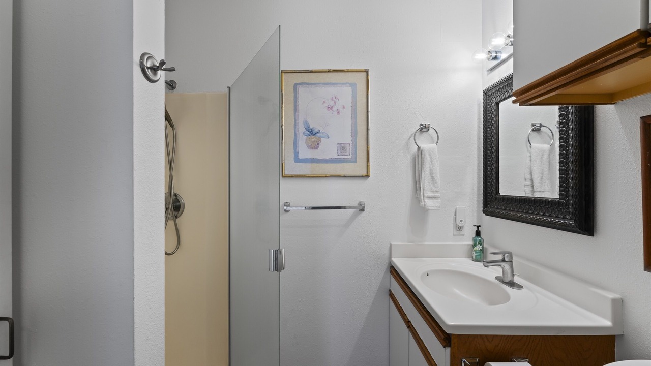 Photo of Bathroom in Waikiki