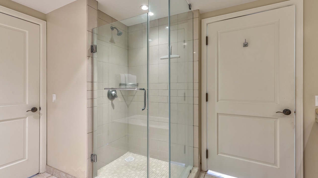 Photo of Bathroom in Honokowai