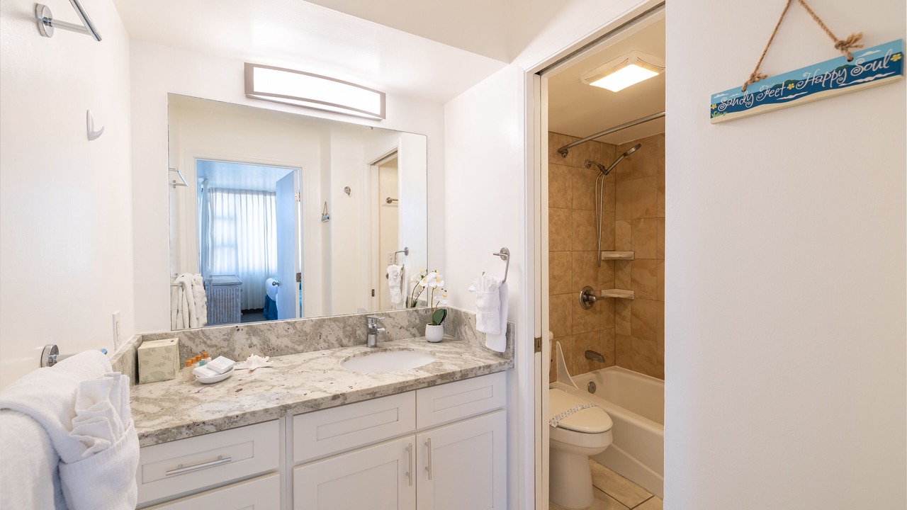 Photo of Bathroom in Waikiki
