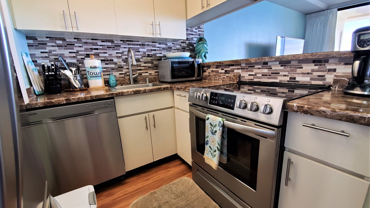 Photo of Kitchen in Makaha