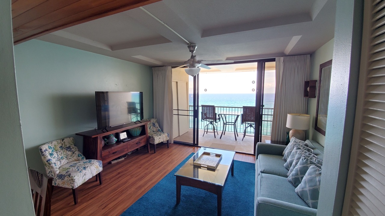 Photo of Livingroom in Makaha