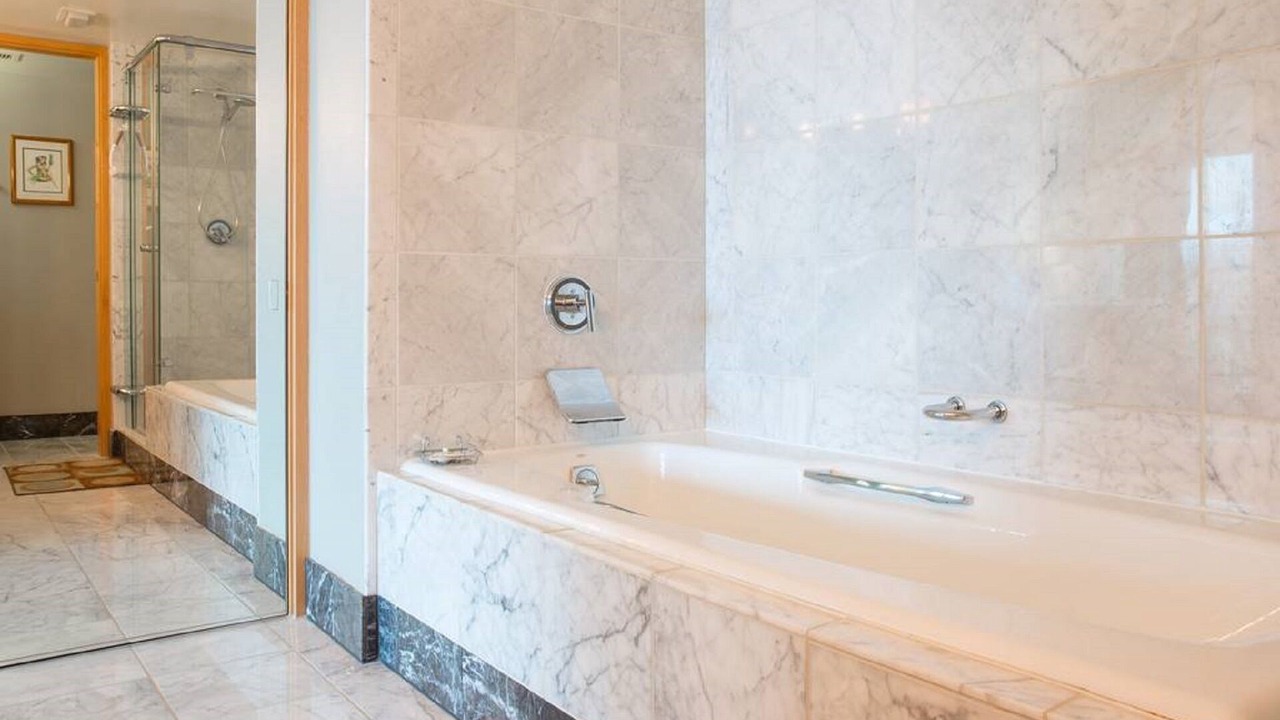 Photo of Bathroom in McCully - Moiliili