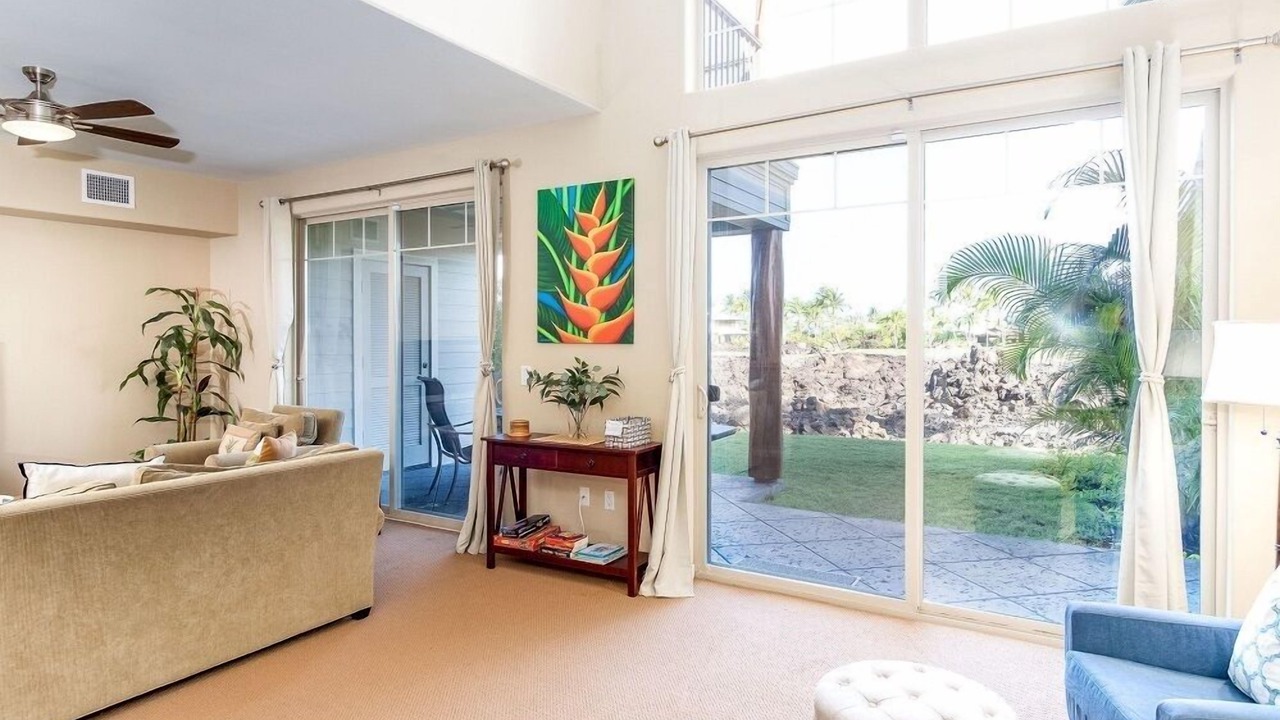 Photo of Livingroom in Kamuela