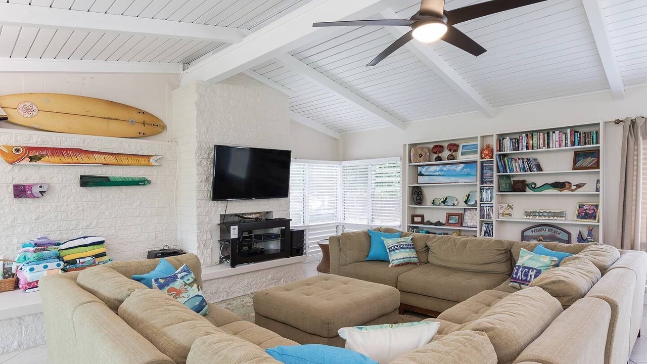 Photo of Livingroom in Kalama Tract