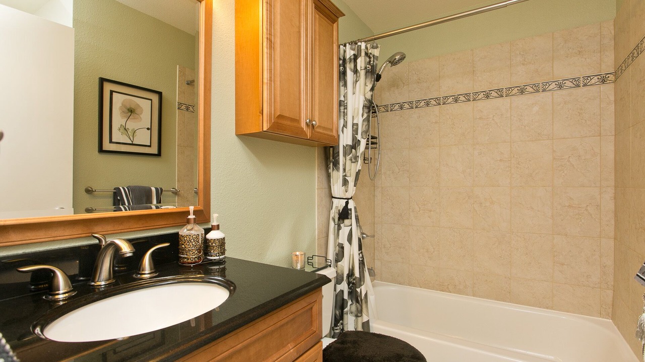 Photo of Bathroom in Kapolei