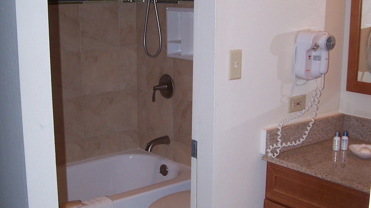 Photo of Bedroom in Honokowai