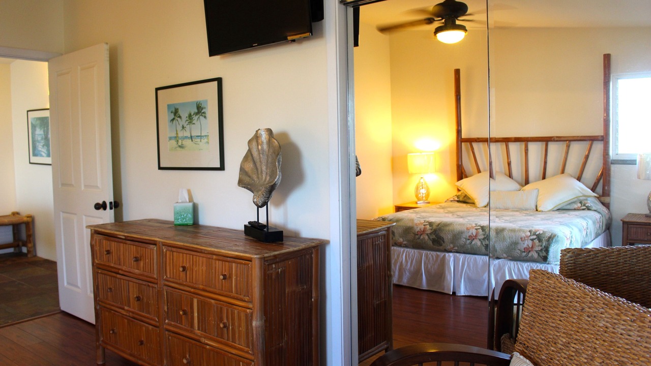 Photo of Bedroom in Waialua