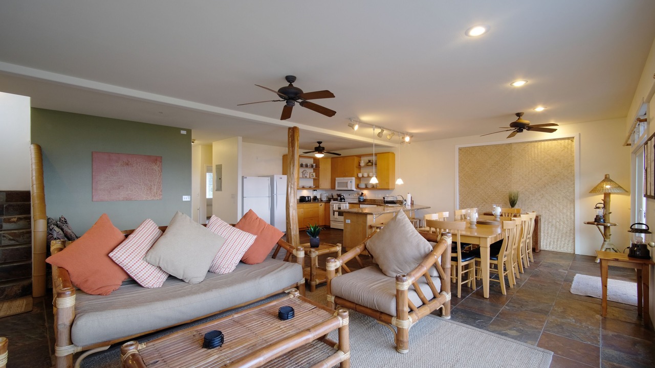 Photo of Livingroom in Waialua
