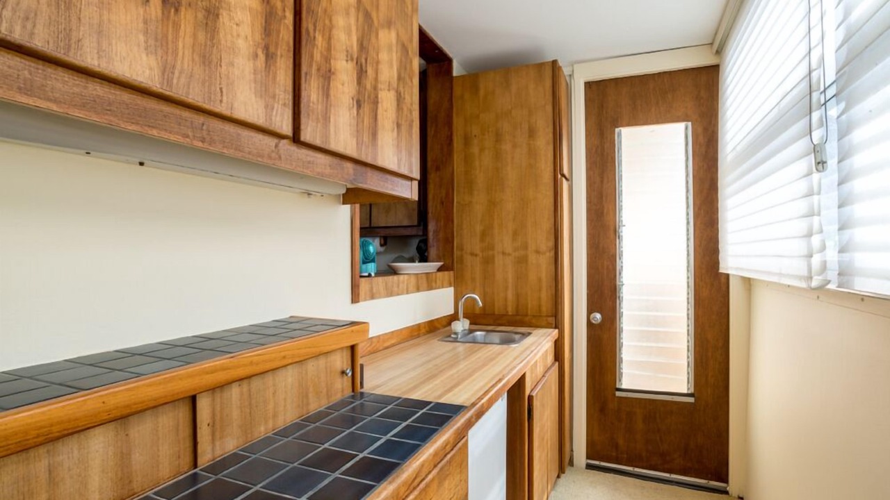 Photo of Bedroom in Diamond Head - Kapahulu - St. Louis