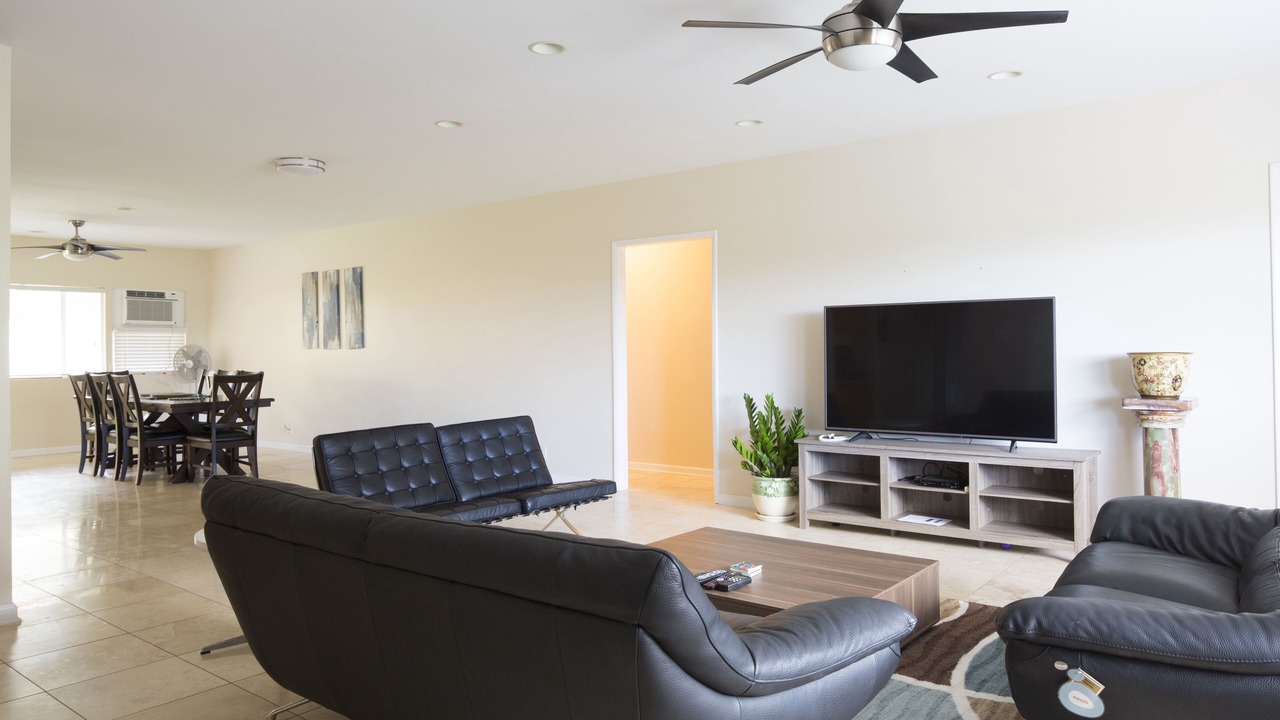 Photo of Livingroom in 'Aina Haina