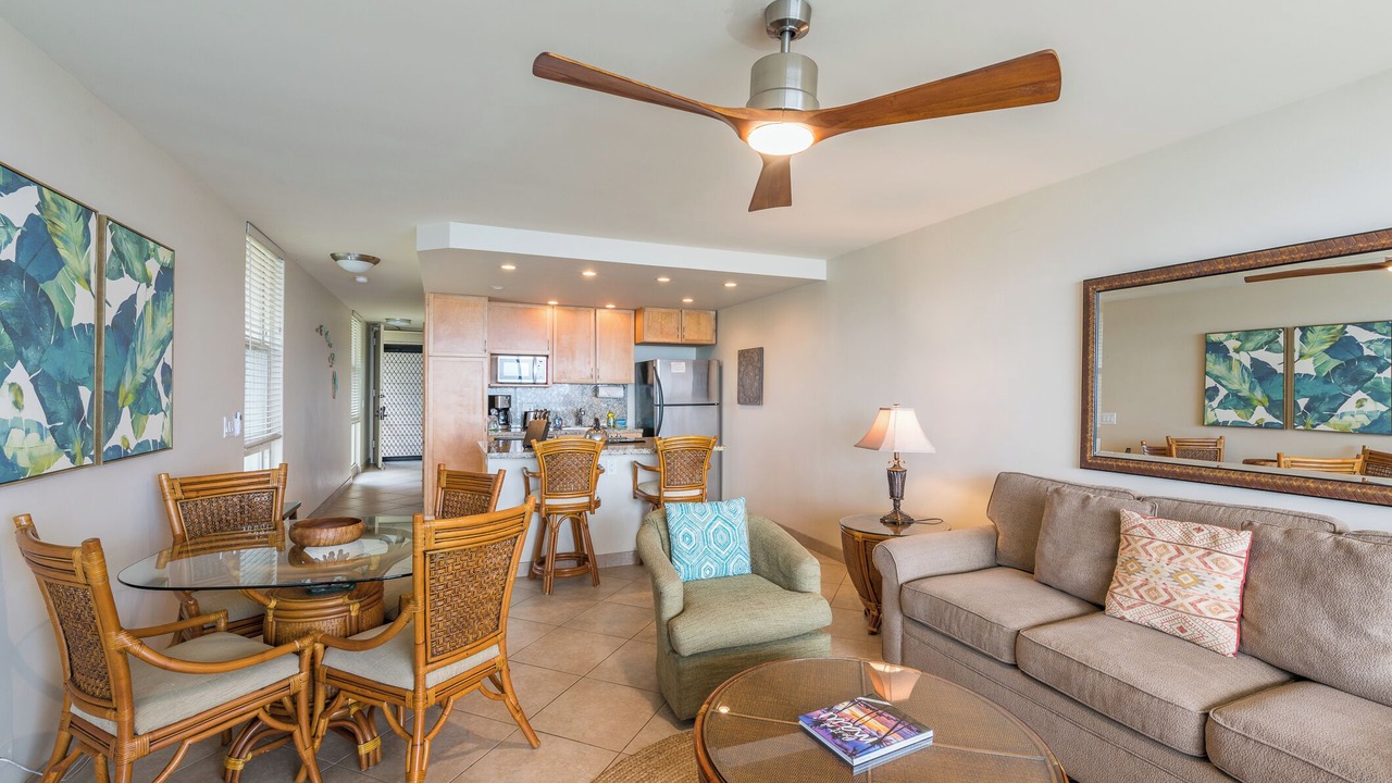 Photo of Livingroom in Kahana