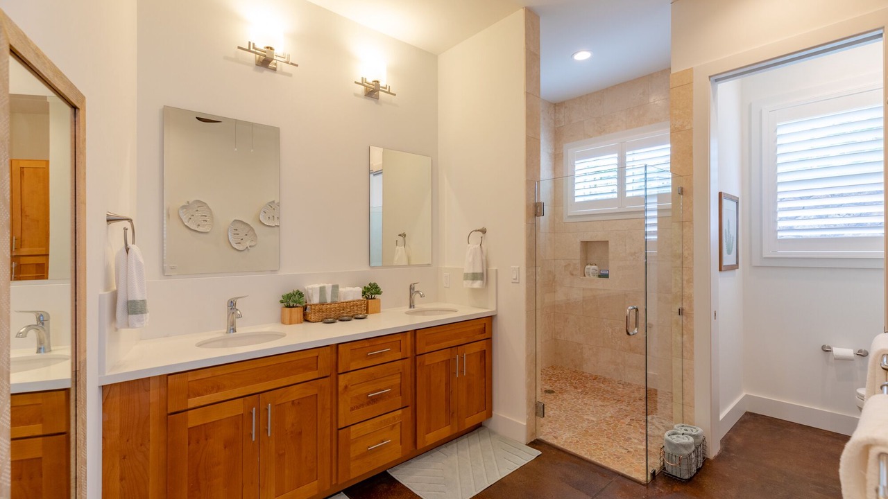 Photo of Bathroom in Lanikai