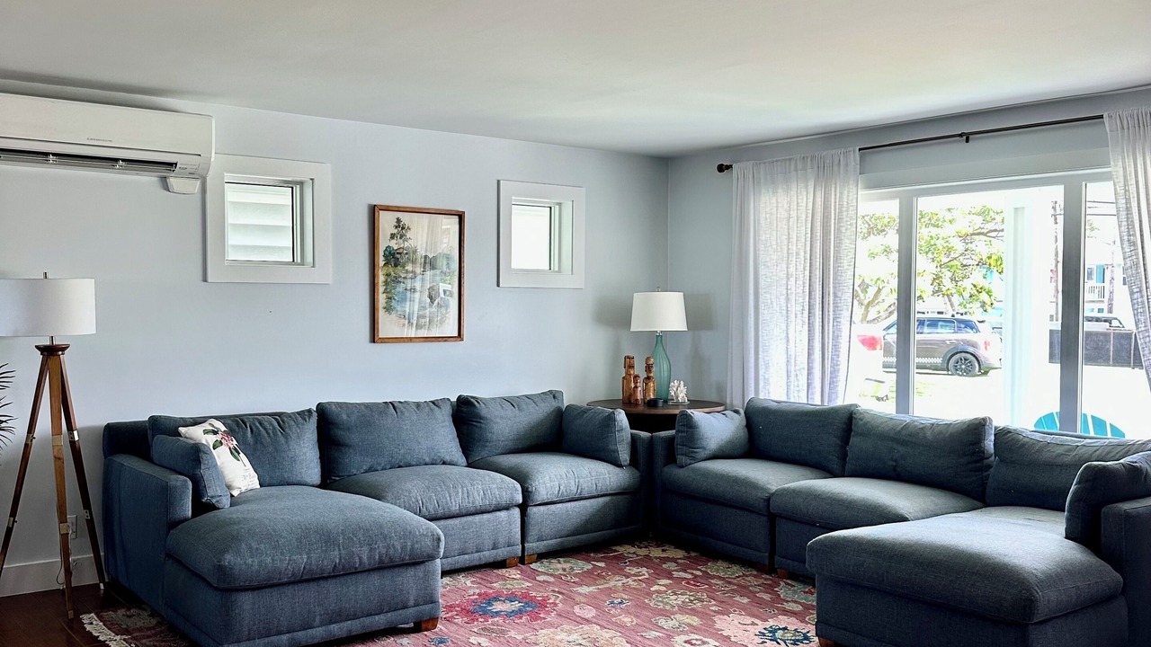 Photo of Livingroom in Laie