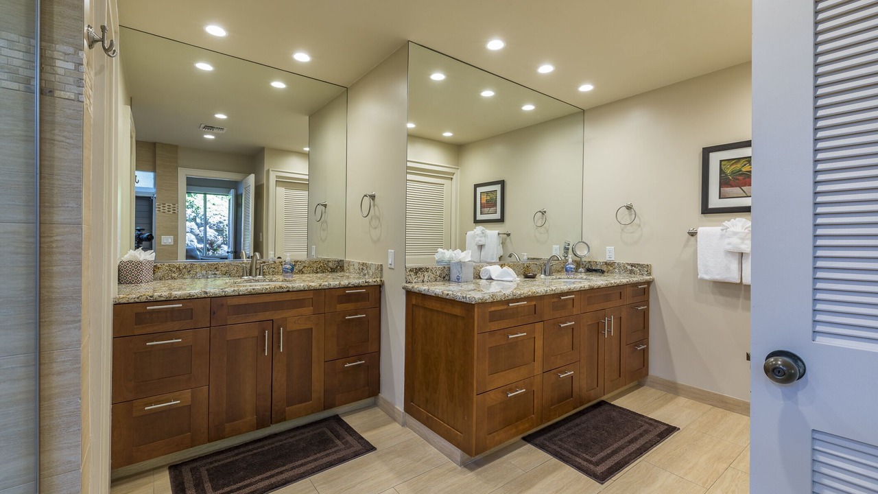 Photo of Bathroom in Napili