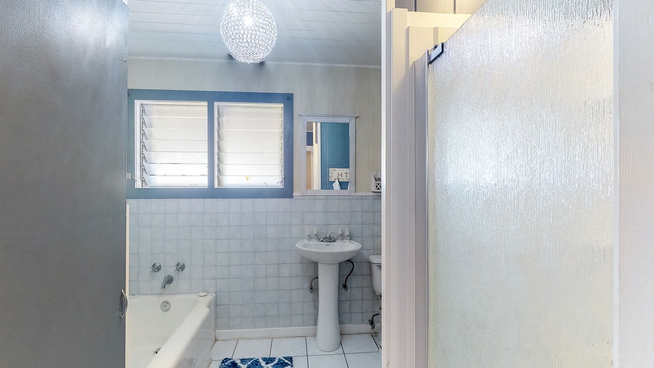 Photo of Bathroom in Papaikou