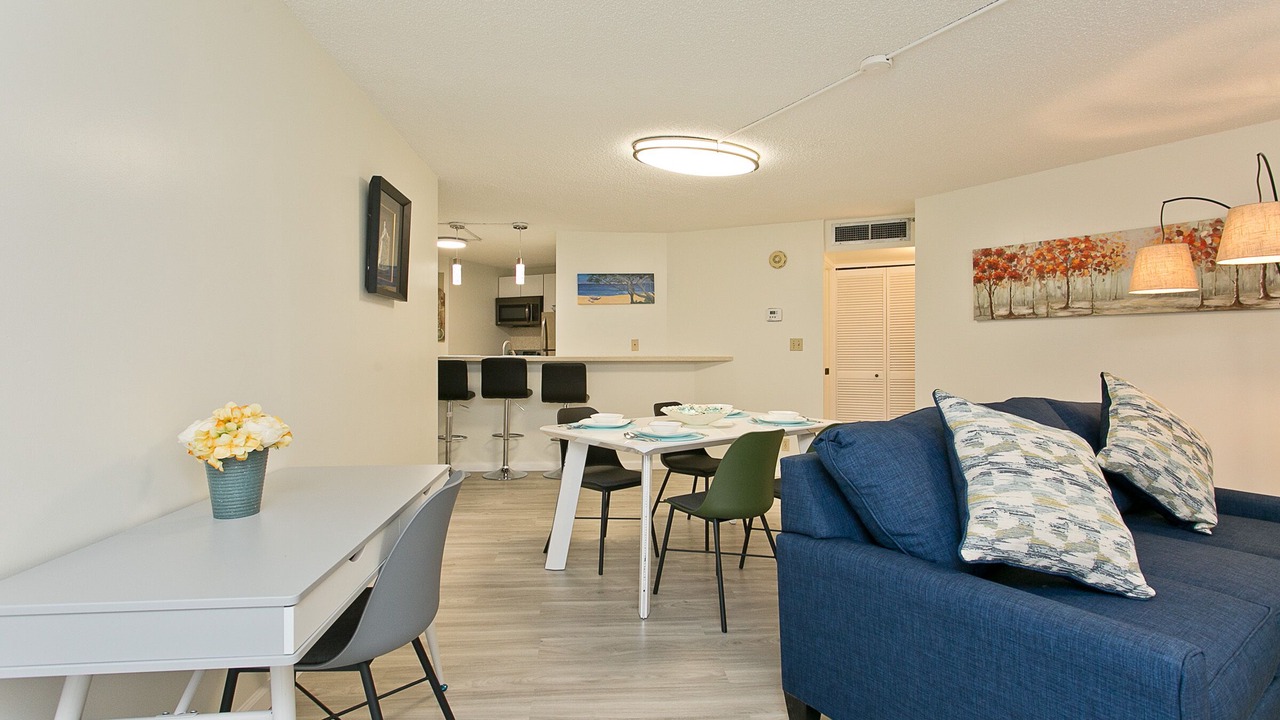 Photo of Livingroom in Downtown Honolulu