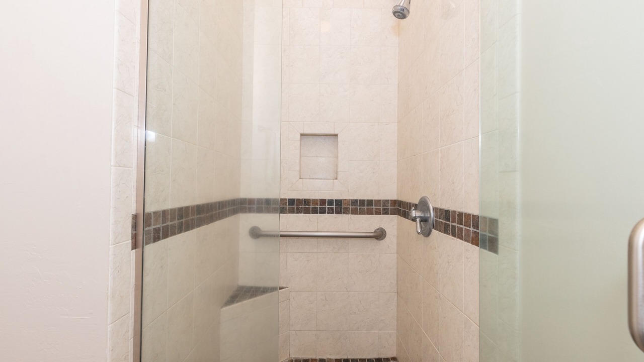 Photo of Bathroom in Kahana