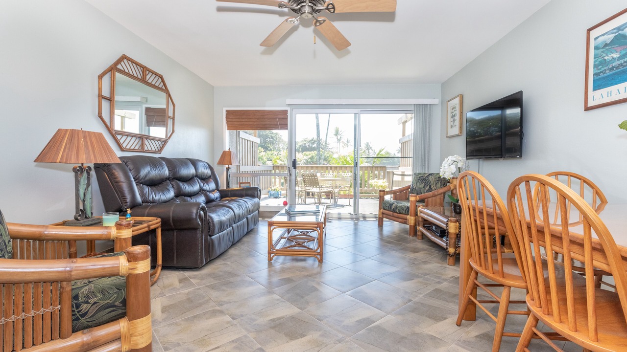 Photo of Livingroom in Kahana