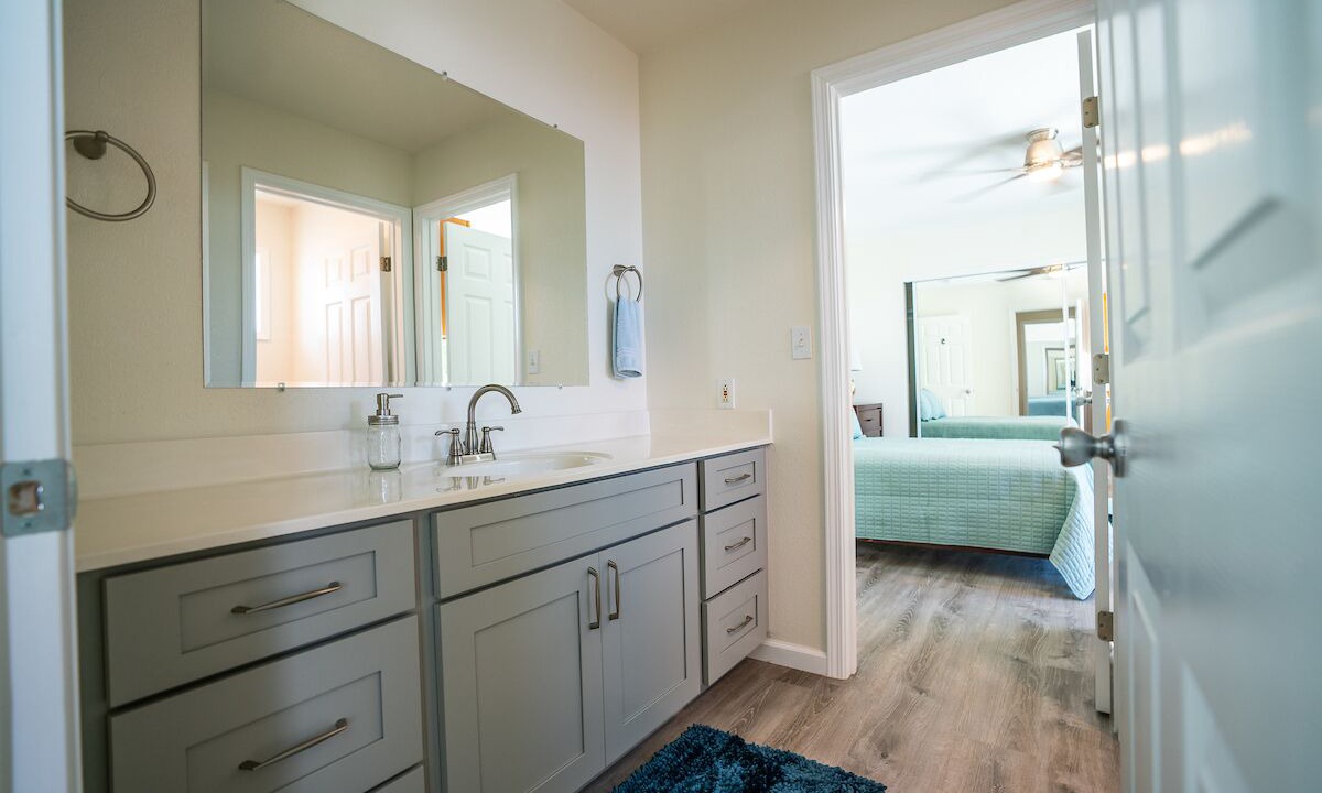 Photo of Bathroom in Kahalu u