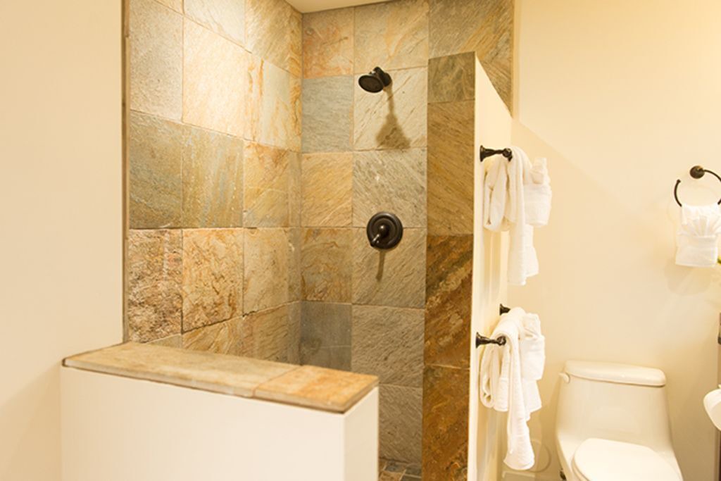 Photo of Bathroom in Historic Lahaina Front Street