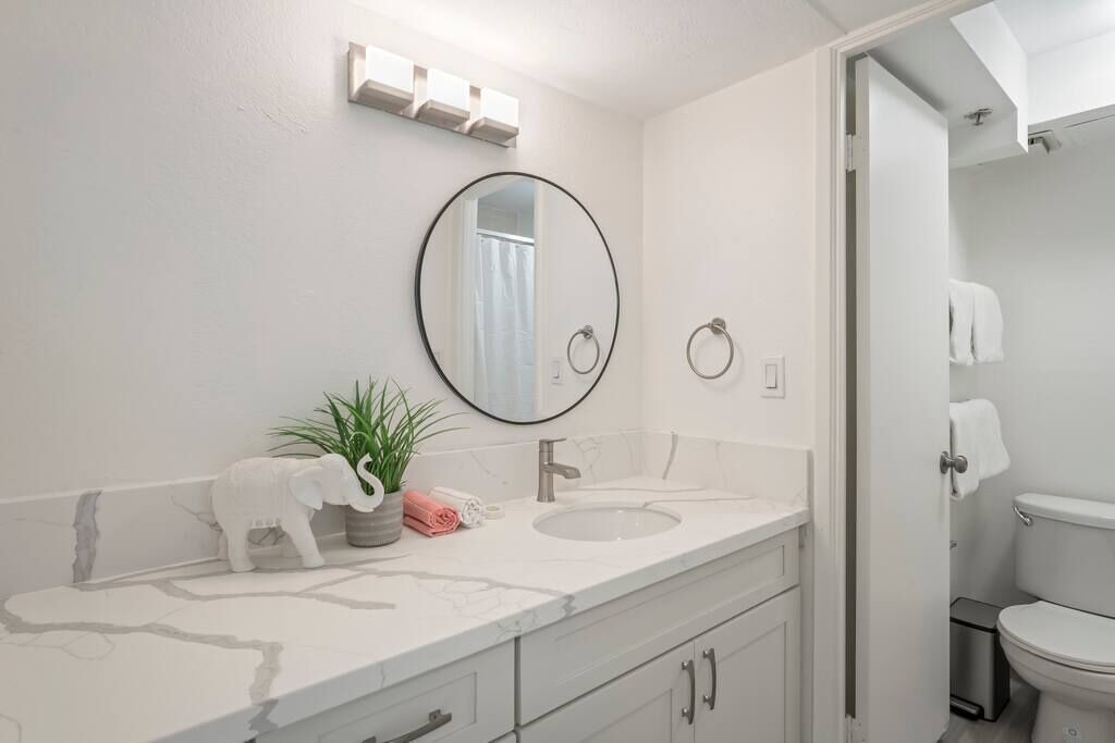Photo of Bathroom in Waikiki
