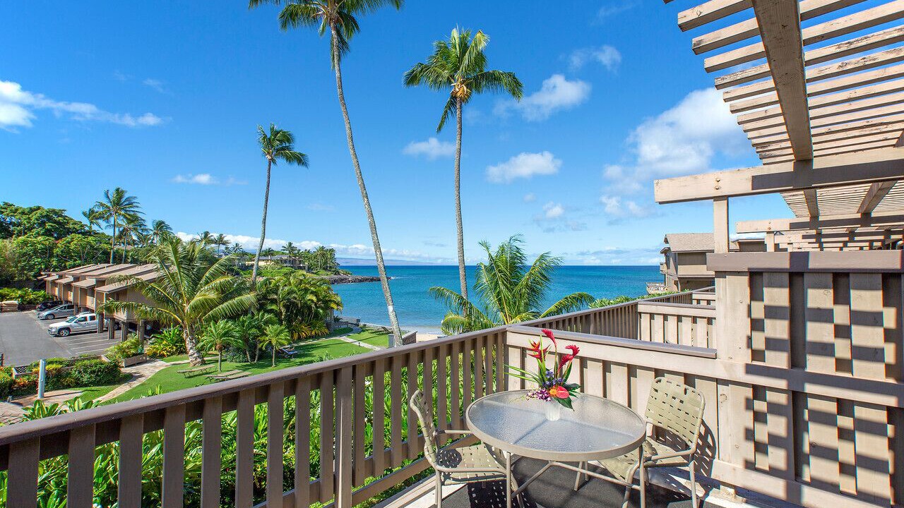 Photo of Others in Kahana