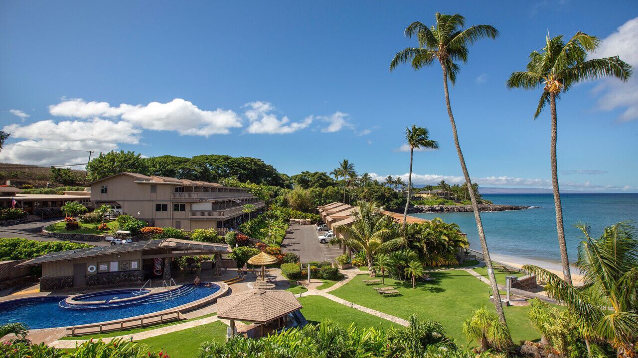 Photo of Others in Kahana