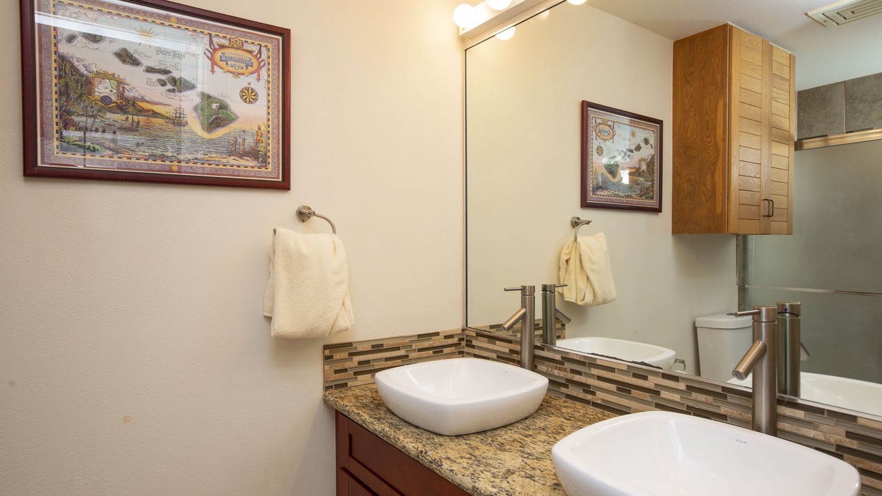 Photo of Bathroom in Kahana