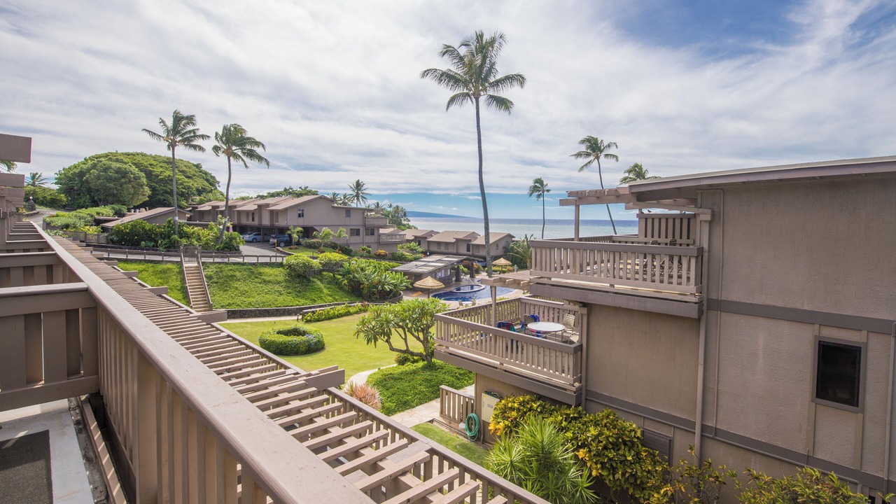 Photo of Others in Kahana
