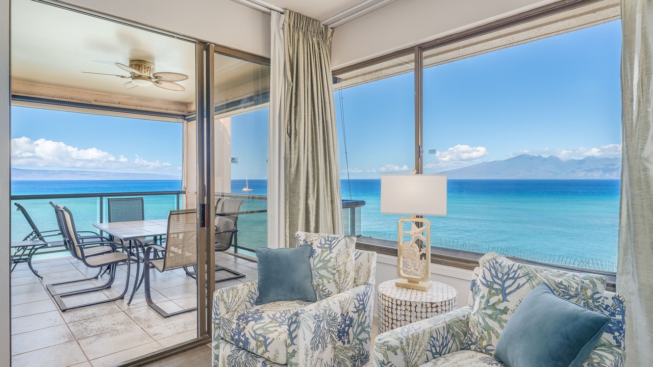 Photo of Livingroom in Kahana
