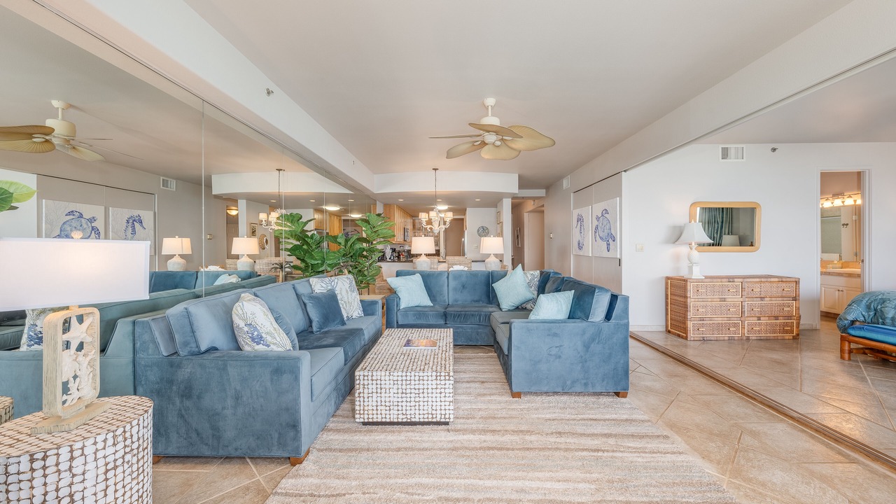 Photo of Livingroom in Kahana