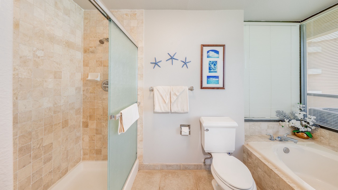 Photo of Bathroom in Kahana