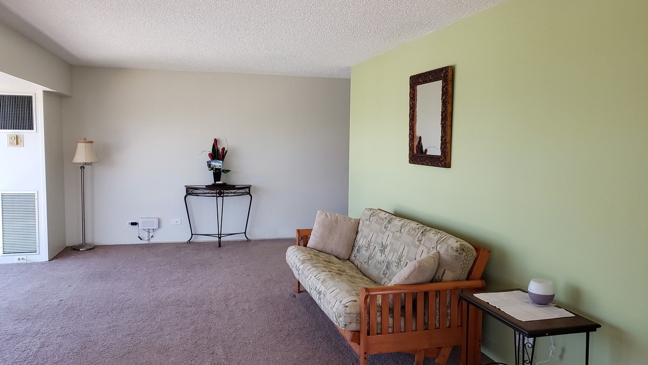 Photo of Livingroom in McCully - Moiliili