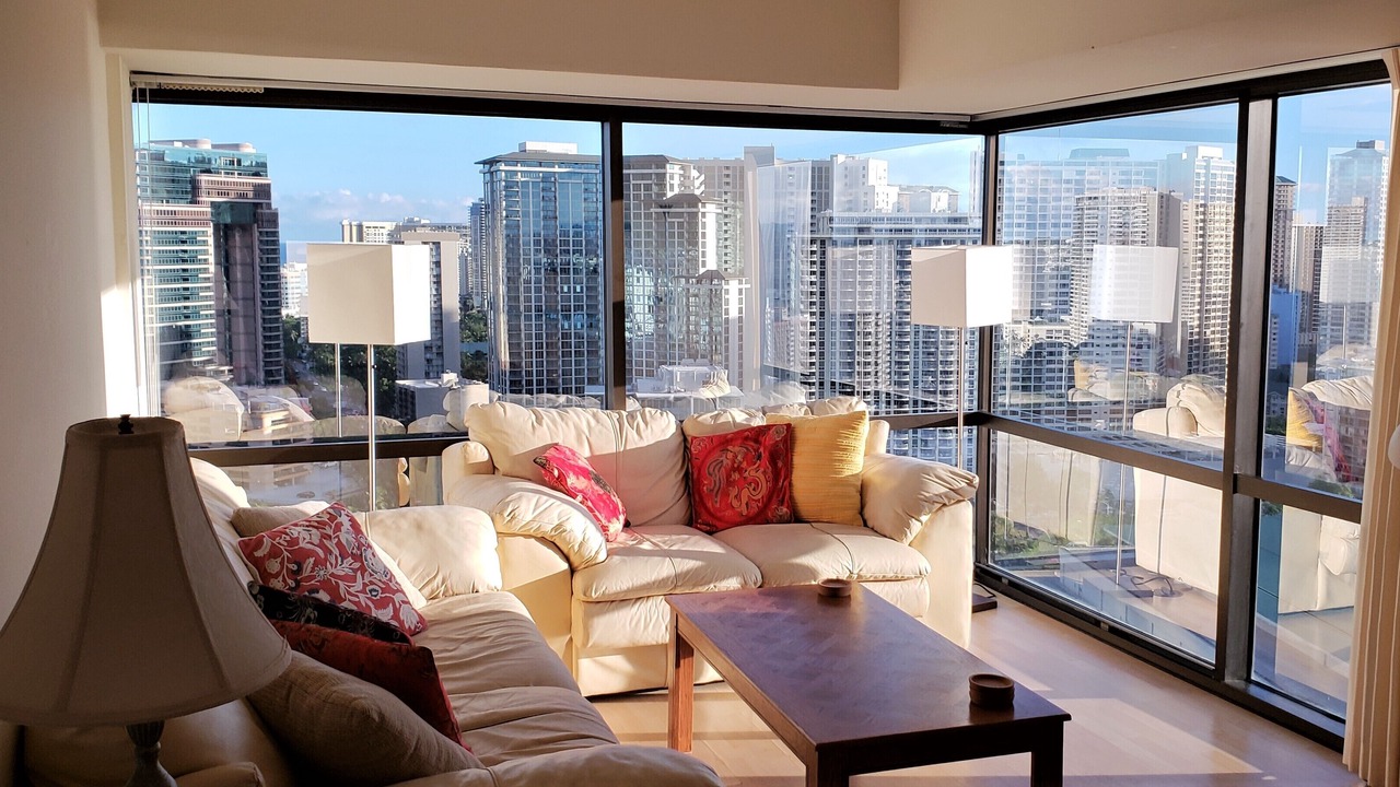 Photo of Livingroom in McCully - Moiliili
