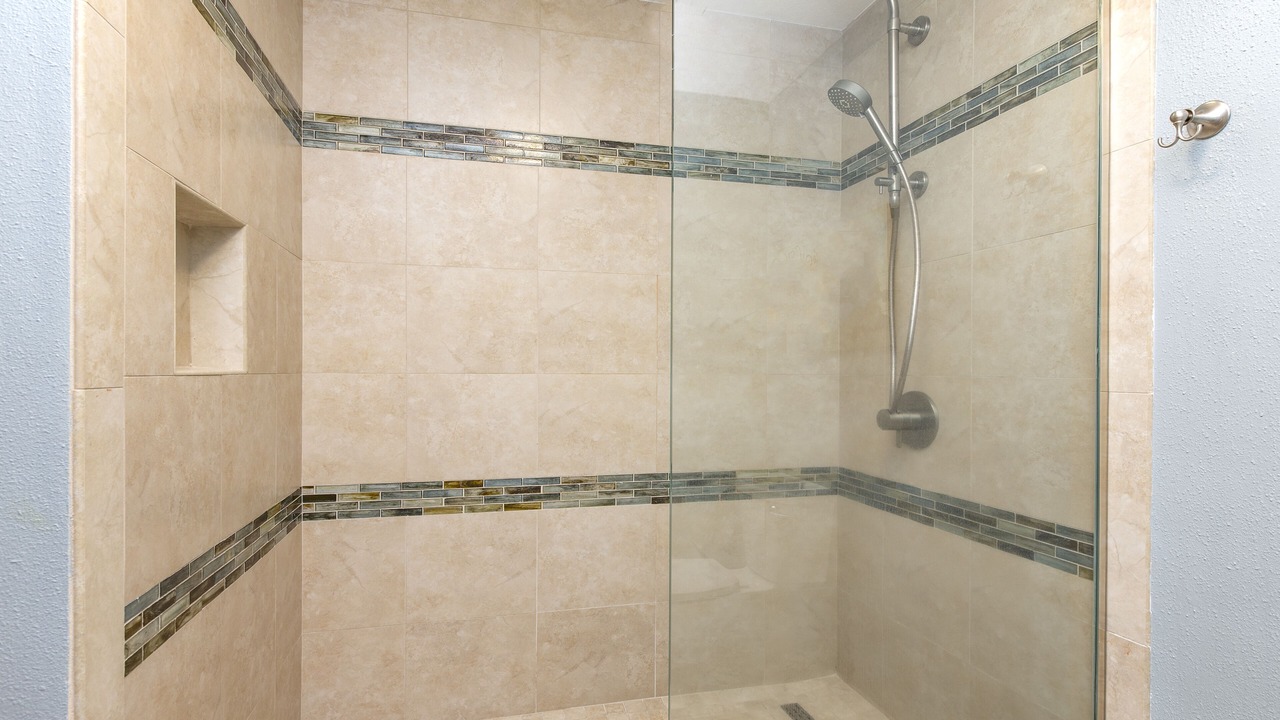Photo of Bathroom in Kahana
