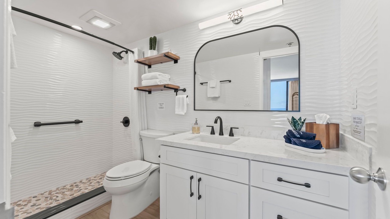 Photo of Bathroom in Waikiki