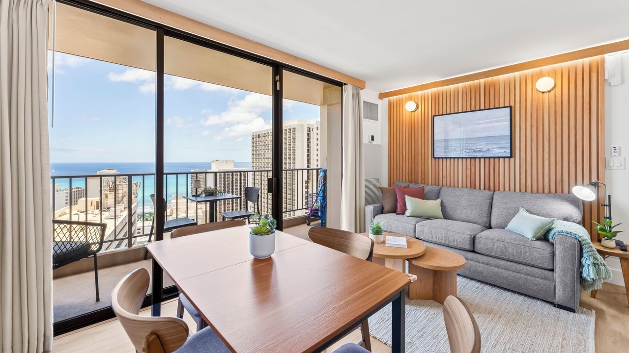 Photo of Livingroom in Waikiki