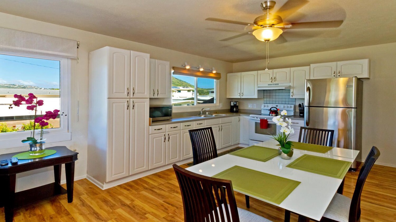 Photo of Bedroom in Portlock