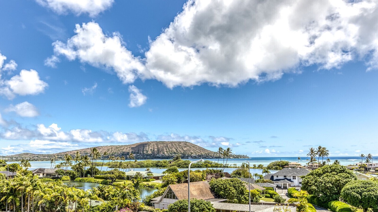 Photo of Bedroom in Eastern Honolulu